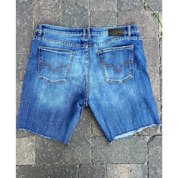 Men's BKE Tyler cutoff jean shorts size 40 - Picture 1 of 4